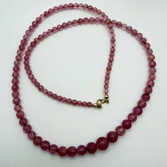 ~25" Graduated PINK TOURMALINE beaded necklace w/ 14kt yellow gold C-clasp! - Picture 4 of 16